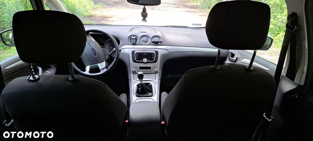 Ford S-Max - 14