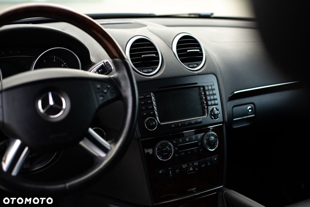 Mercedes-Benz GL ver-500-4matic-7g--tronic - 7