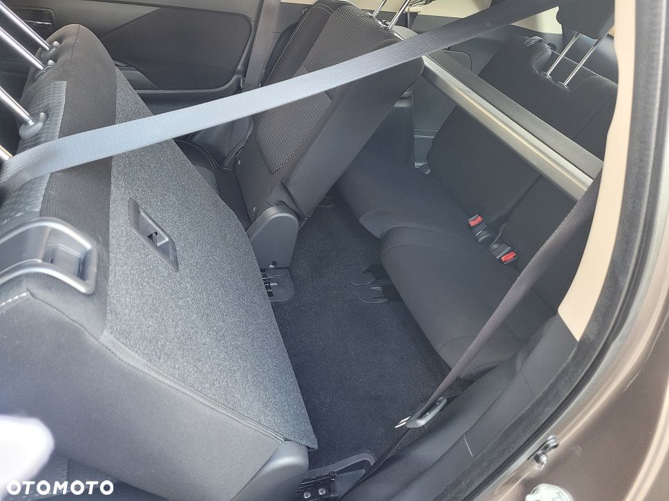 Mitsubishi Outlander 2.0 Intense + Navi 4WD CVT - 10