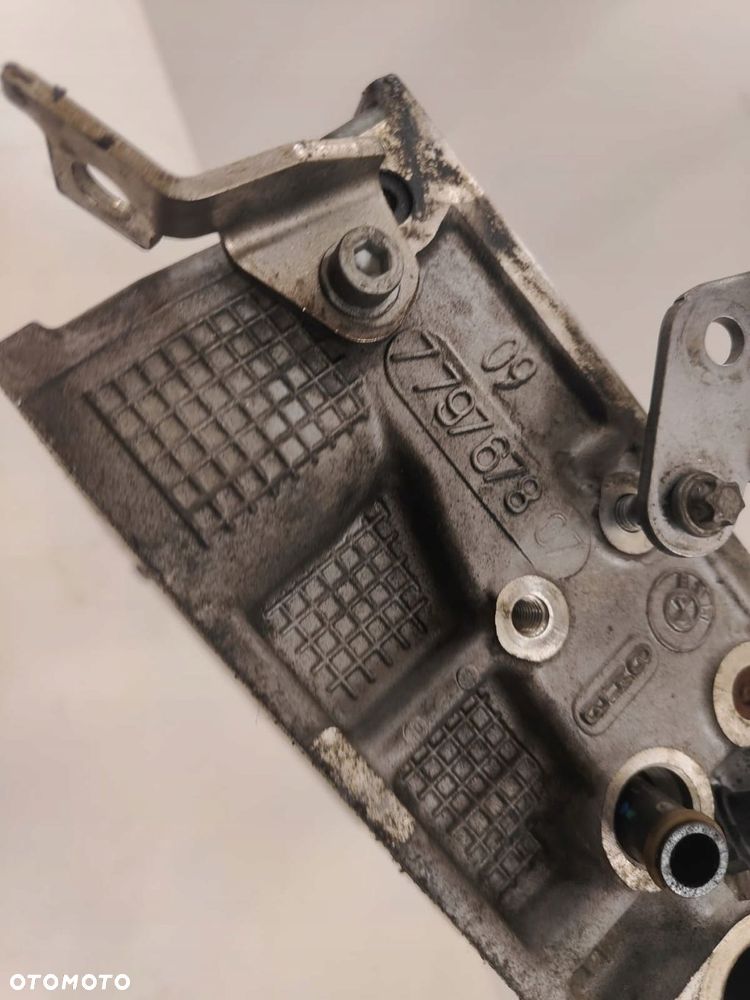 bmw n47 2.0 diesel głowica silnika zawory n47d20a e60 e90 e87 779767807 - 5