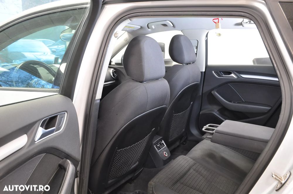 Audi A3 Sportback 1.2 TFSI Stronic Ambition - 7