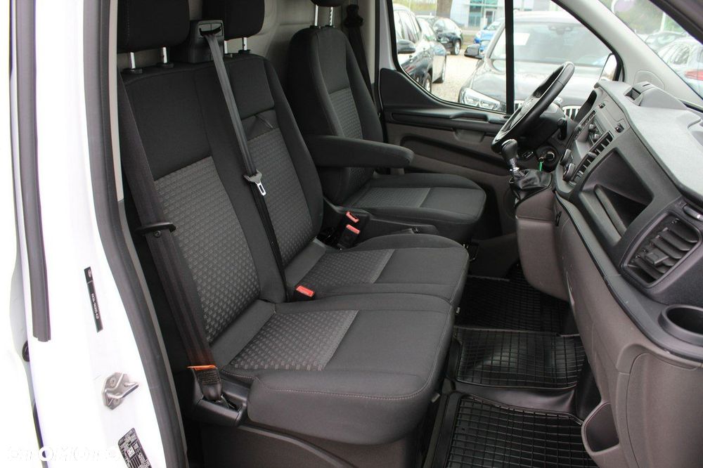 Ford Transit Custom - 13