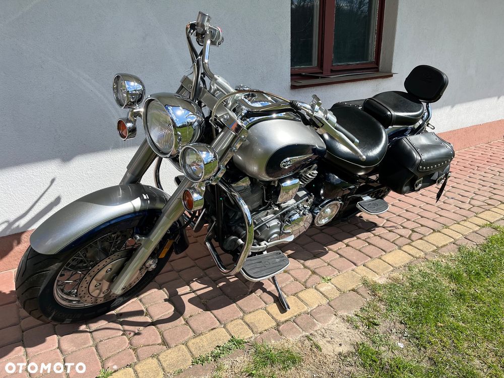 Yamaha Road Star - 12