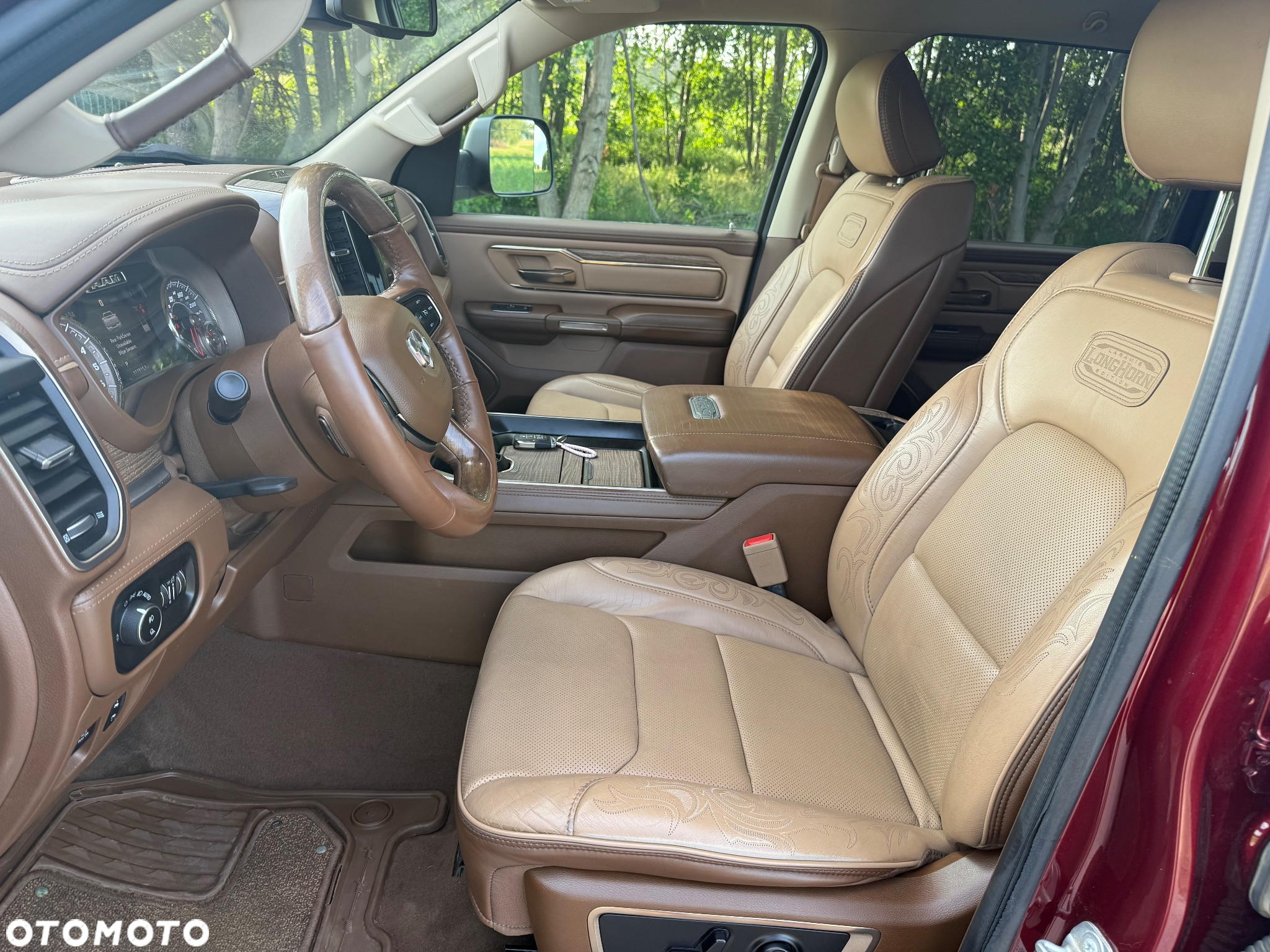 Dodge RAM 1500 5.7 4x4 - 12