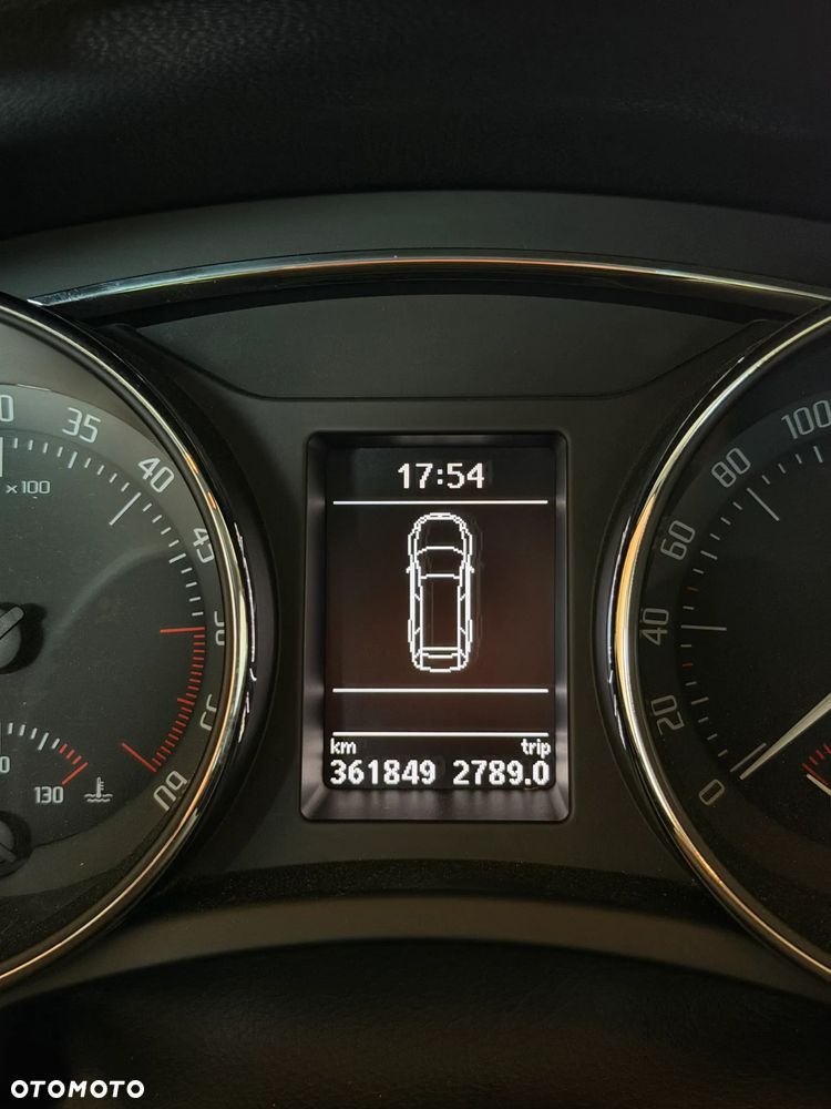 Skoda Superb 2.0 TDI Elegance DSG - 15