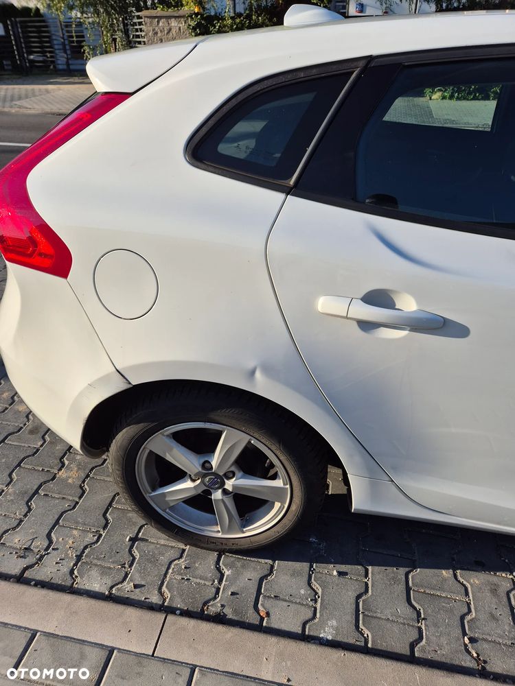 Volvo V40 - 30