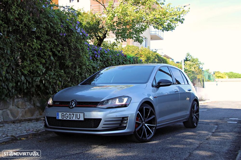 VW Golf 2.0 TSi GTi Performance - 1