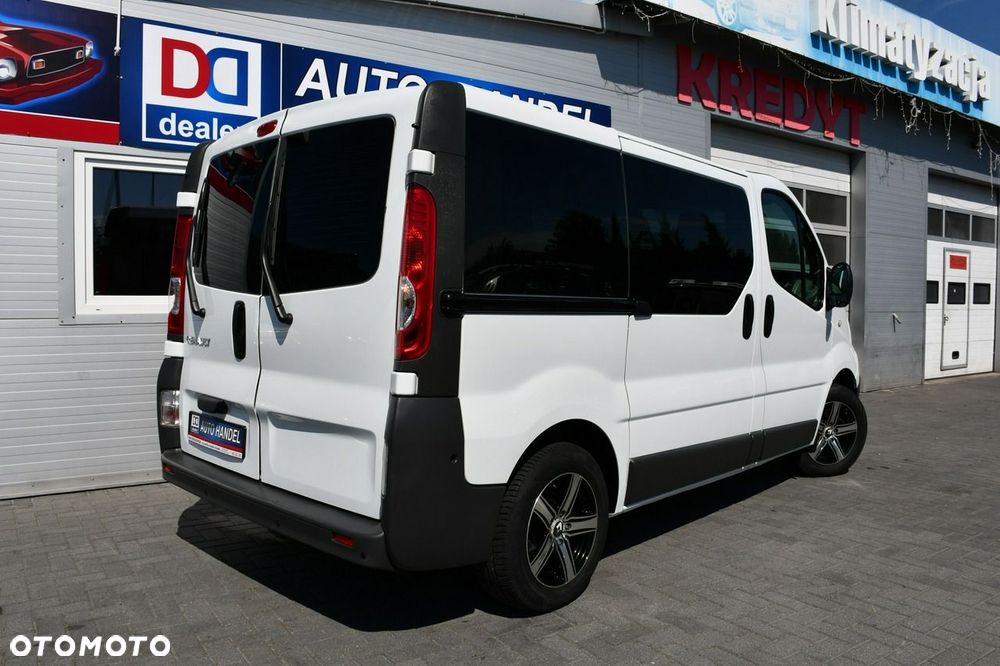 Renault Trafic - 11