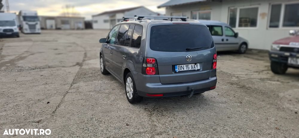 Volkswagen Touran 1.9TDI Highline - 4