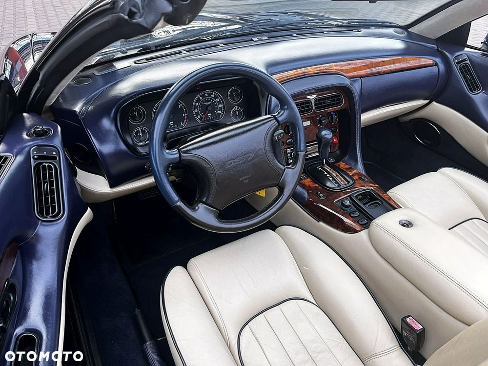 Aston Martin DB7 - 27