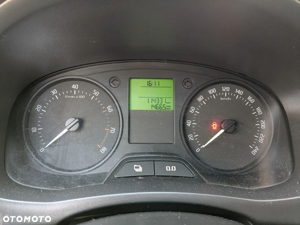 Skoda Fabia - 10
