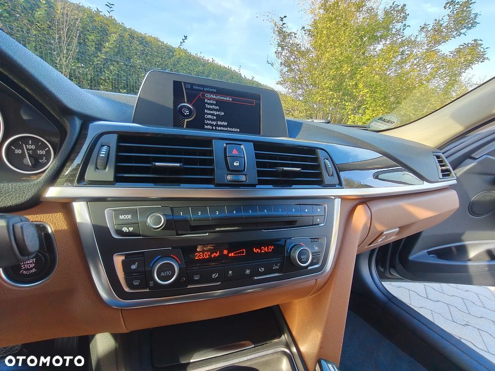 BMW Seria 3 318d Luxury Line - 30