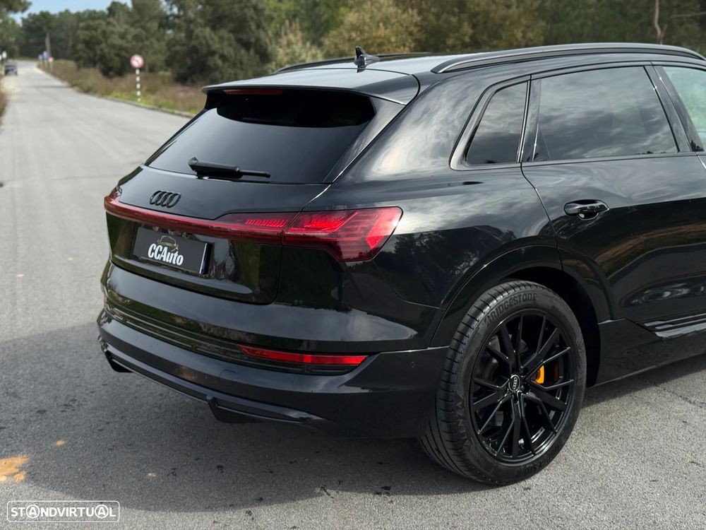 Audi e-tron 55 quattro S line - 12