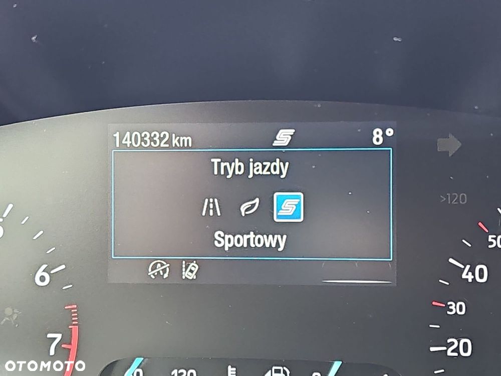Ford Focus 1.0 EcoBoost Titanium - 25