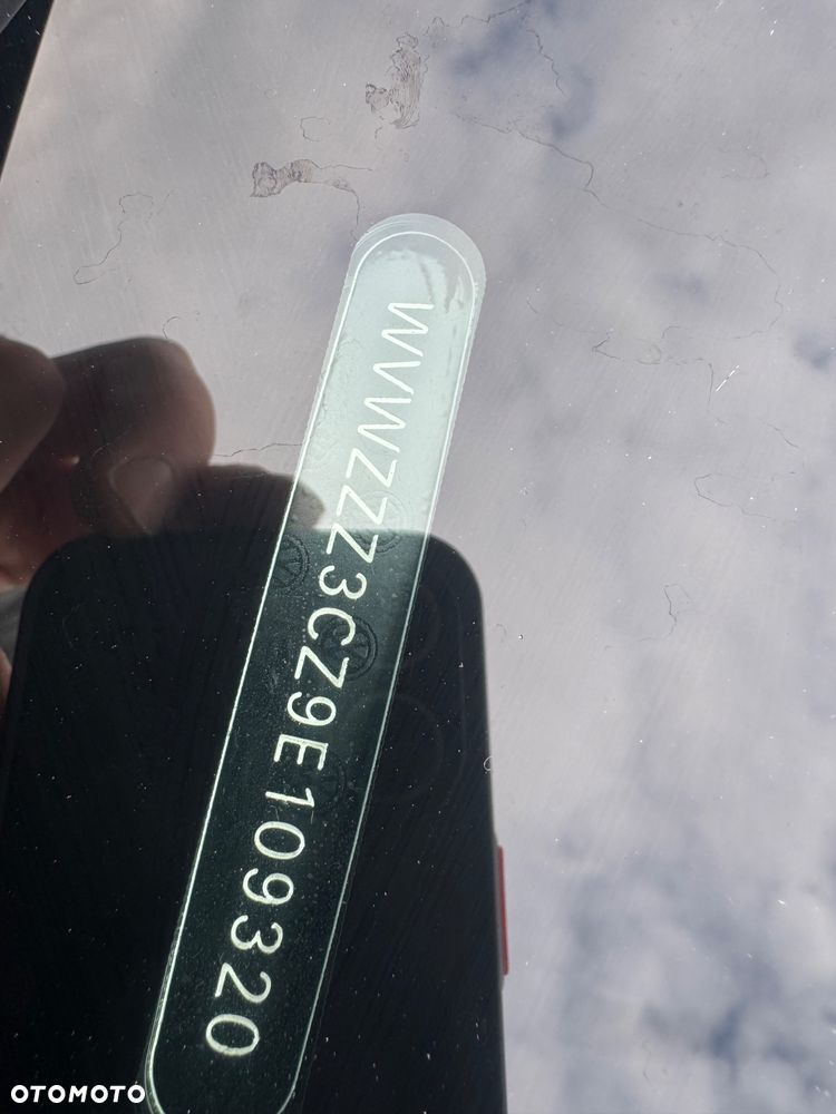 Volkswagen Passat 2.0 TDI DPF DSG Trendline - 25