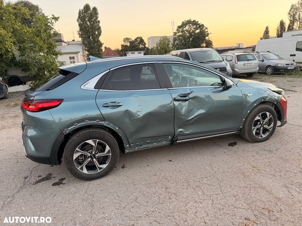 Kia XCeed 1.5 T-GDI 6MT MHEV Style - 6