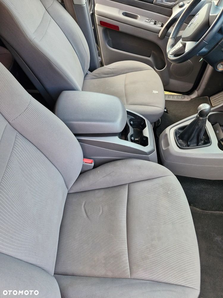 SsangYong/KGM Rodius 200 e-XDi Crystal Plus - 16