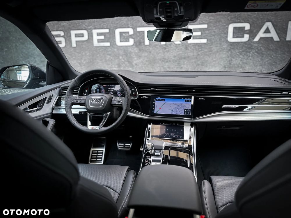 Audi Q8 - 32