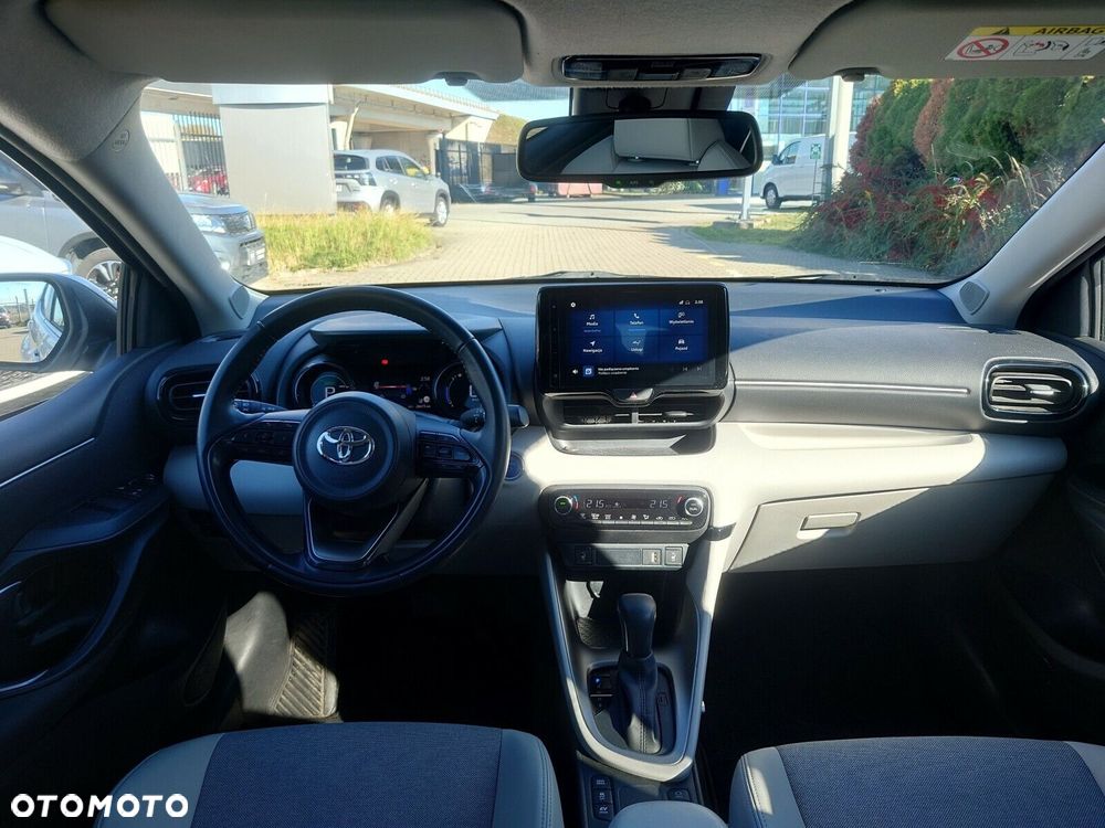 Toyota Yaris - 12