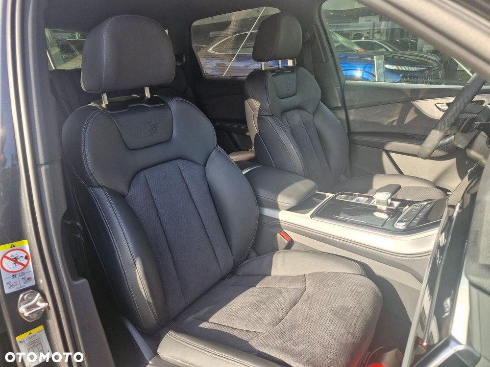 Audi Q7 - 8