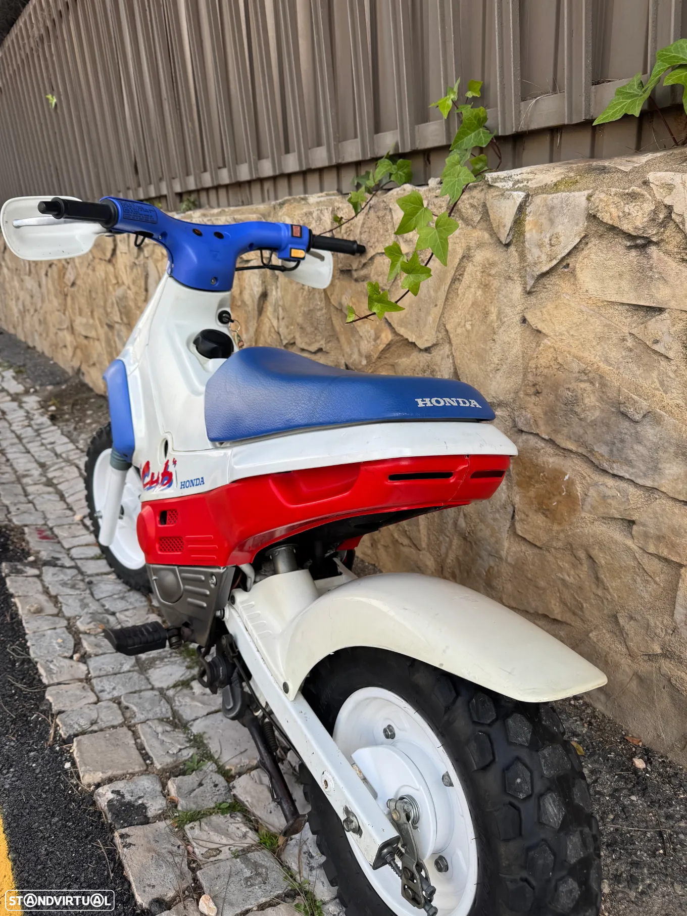 Honda C 90 Cub - 3