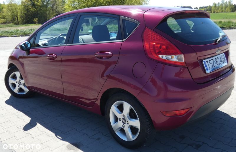 Ford Fiesta 1.25 Ghia EU5 - 4