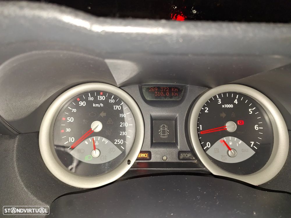 Renault Mégane 1.5 dCi Dynamique - 4