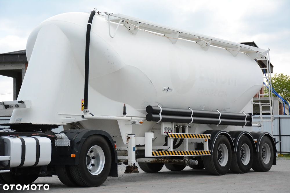 Spitzer SF 2437 PI / Cementonaczepa / 2008r / 37000l / 3 komorowa / Bardzo dobry stan - 4