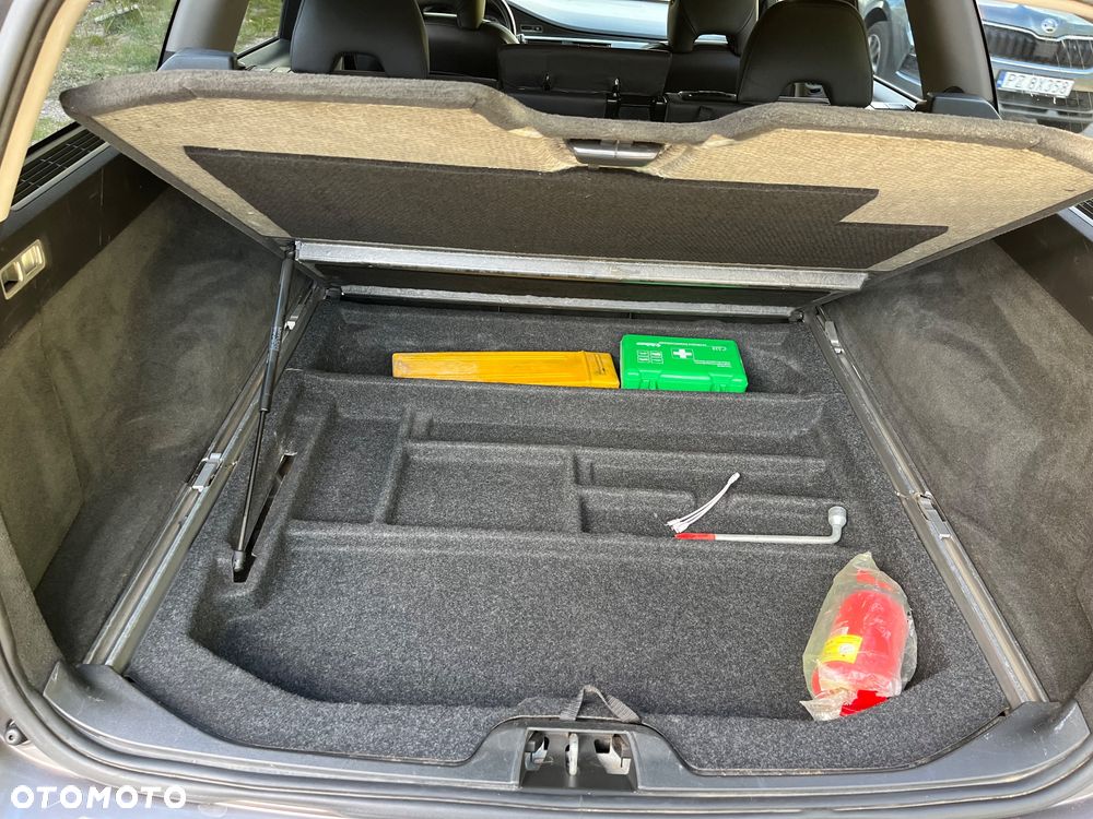 Volvo V70 2.0D Kinetic - 15