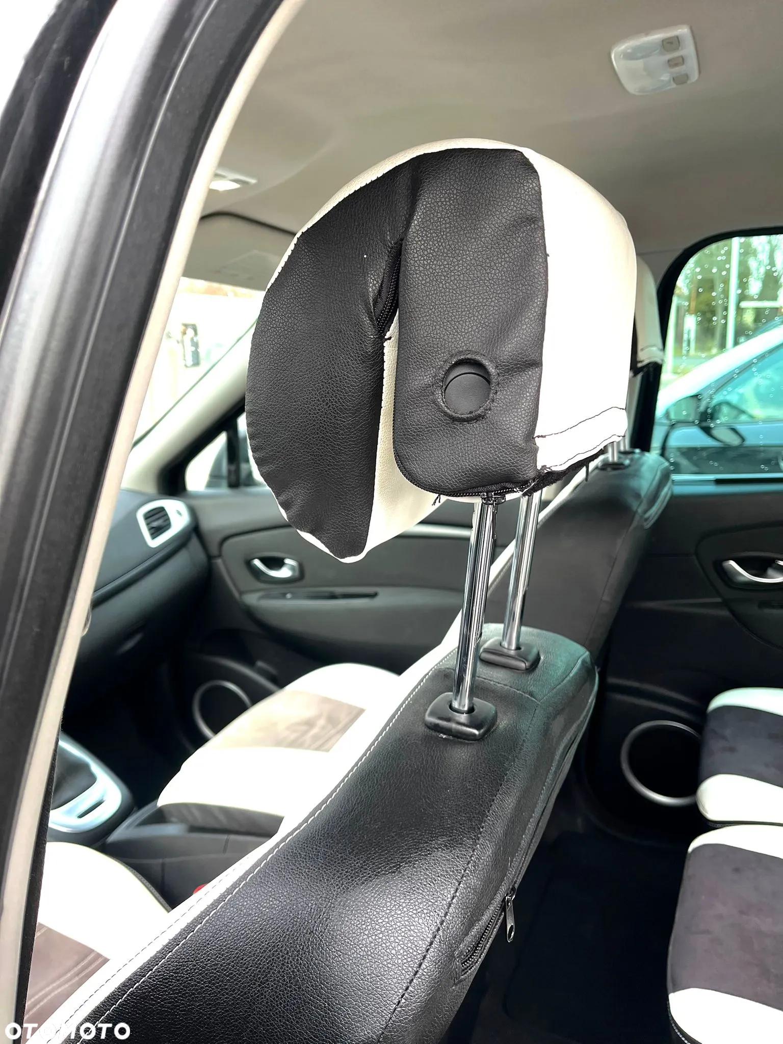 Renault Scenic - 11