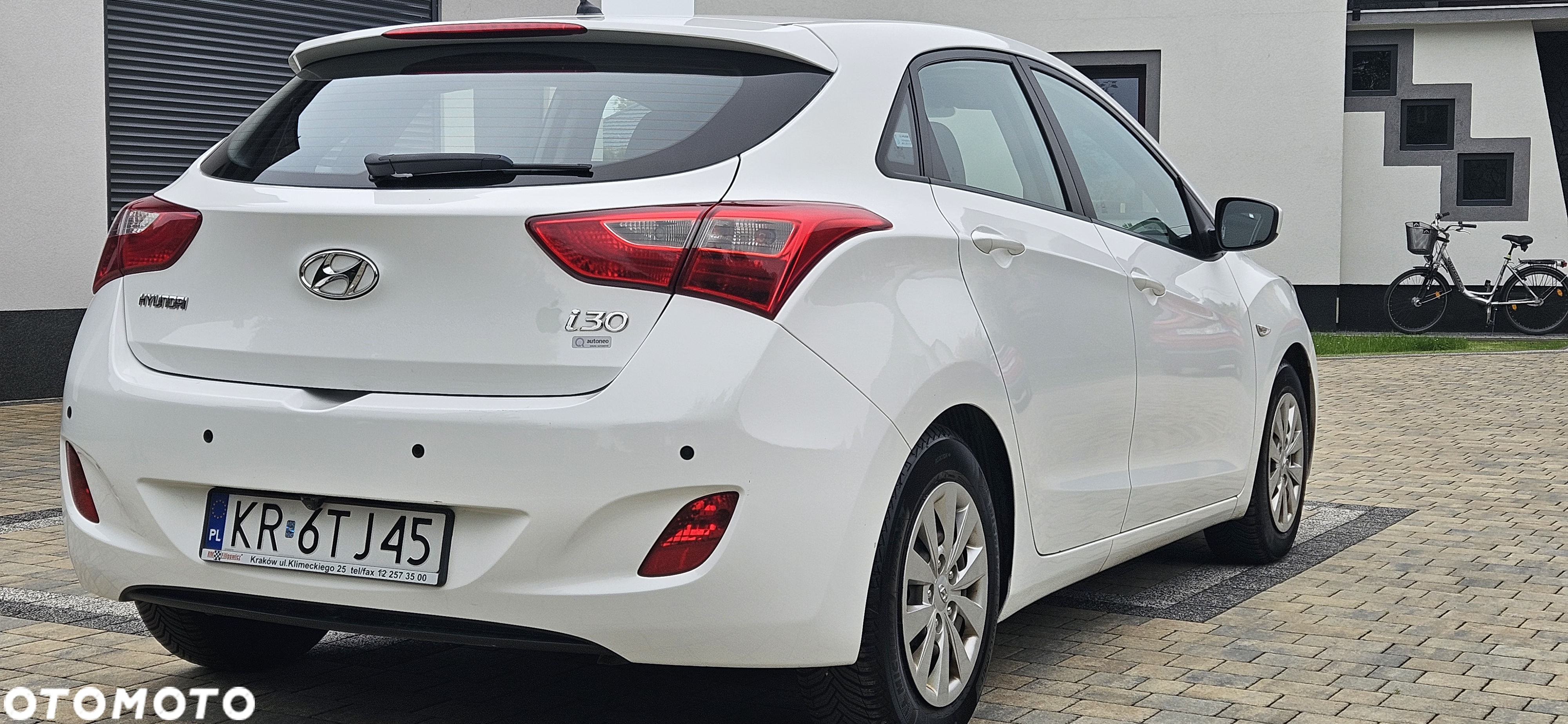 Hyundai i30 1.6 CRDi BlueDrive Classic DCT - 3