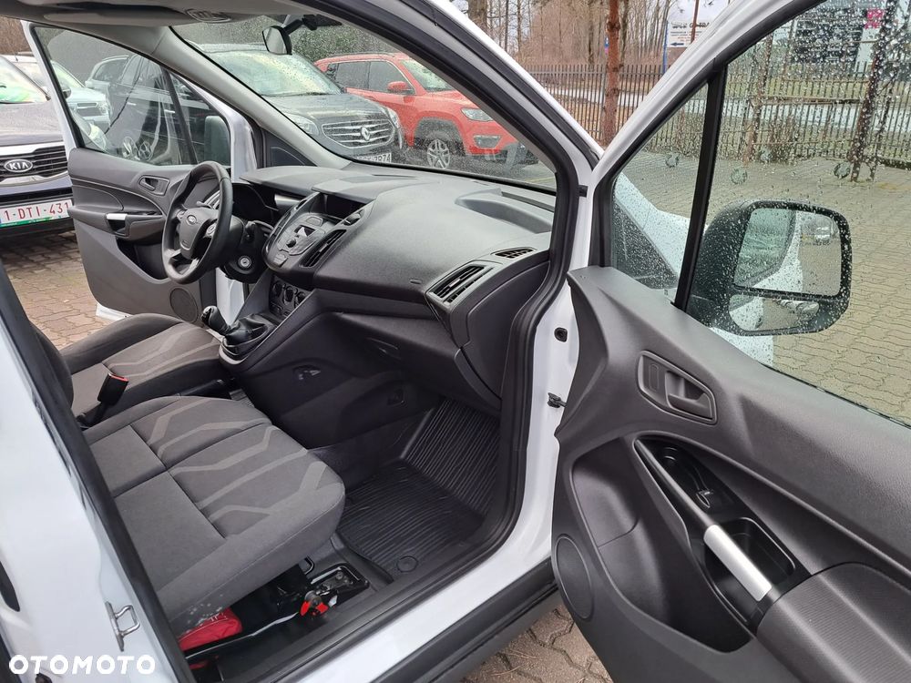 Ford Transit Connect - 11