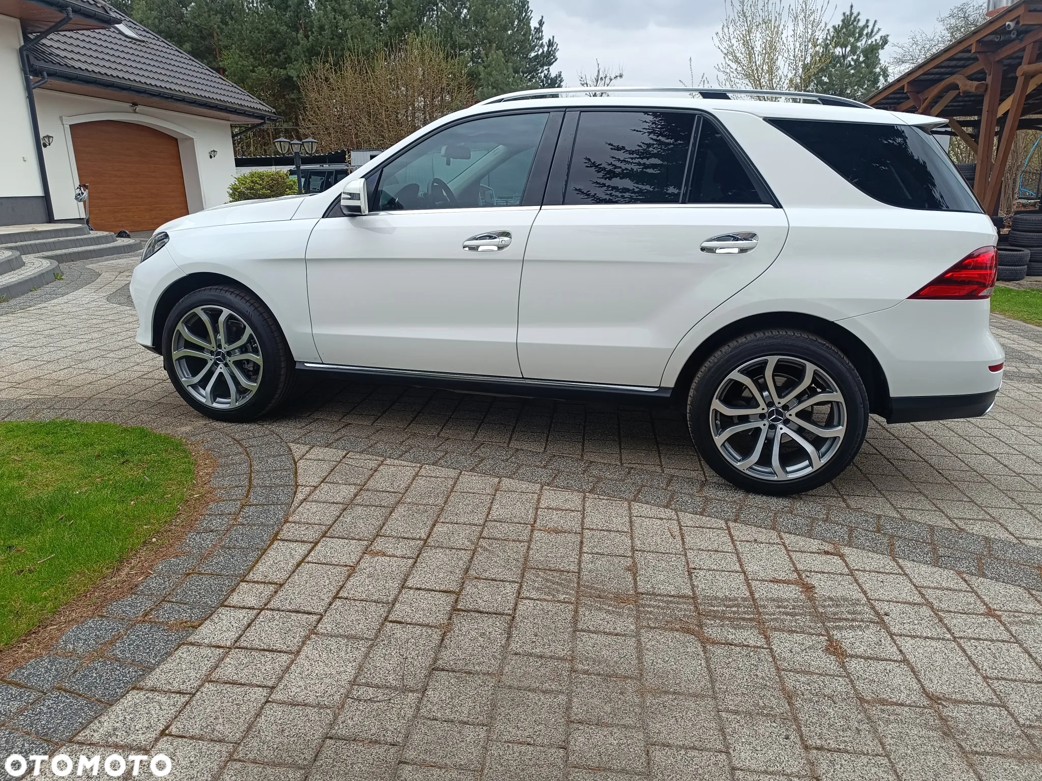 Mercedes-Benz GLE - 5