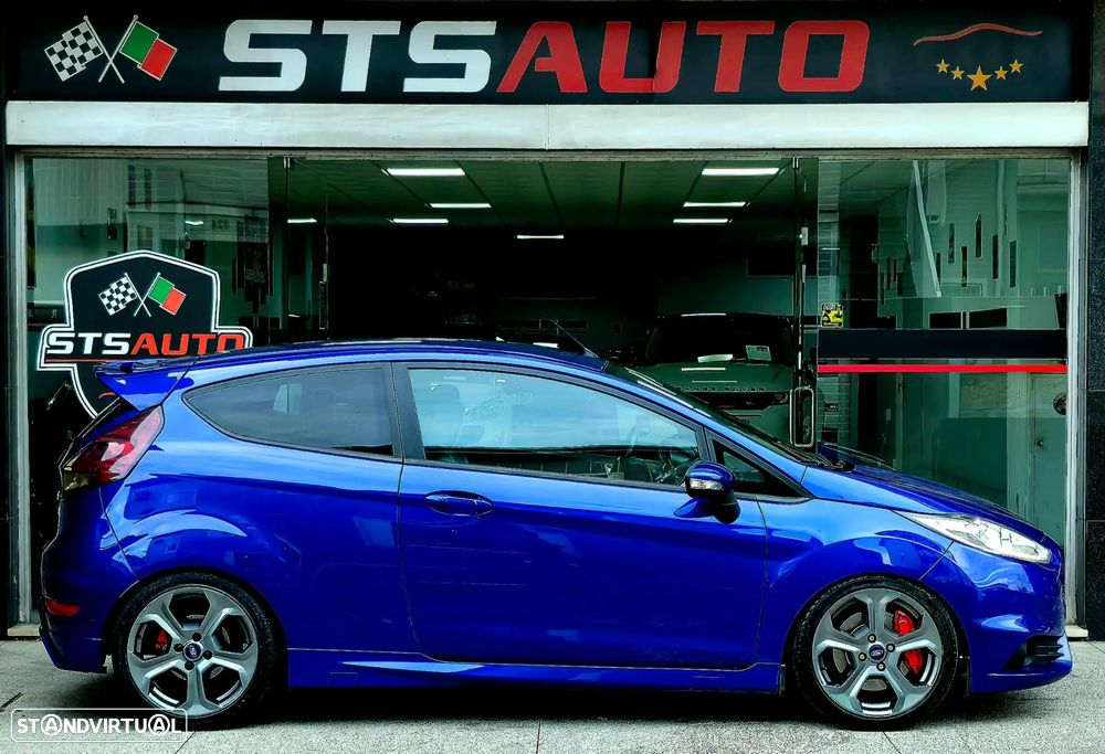Ford Fiesta 1.6 EcoBoost ST - 12
