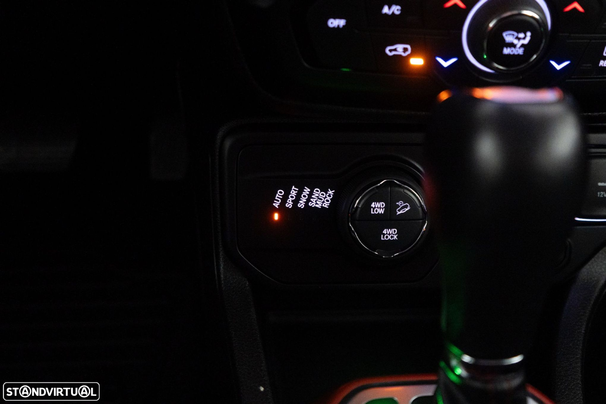Jeep Renegade 1.3 TG 4Xe Trailhawk - 27
