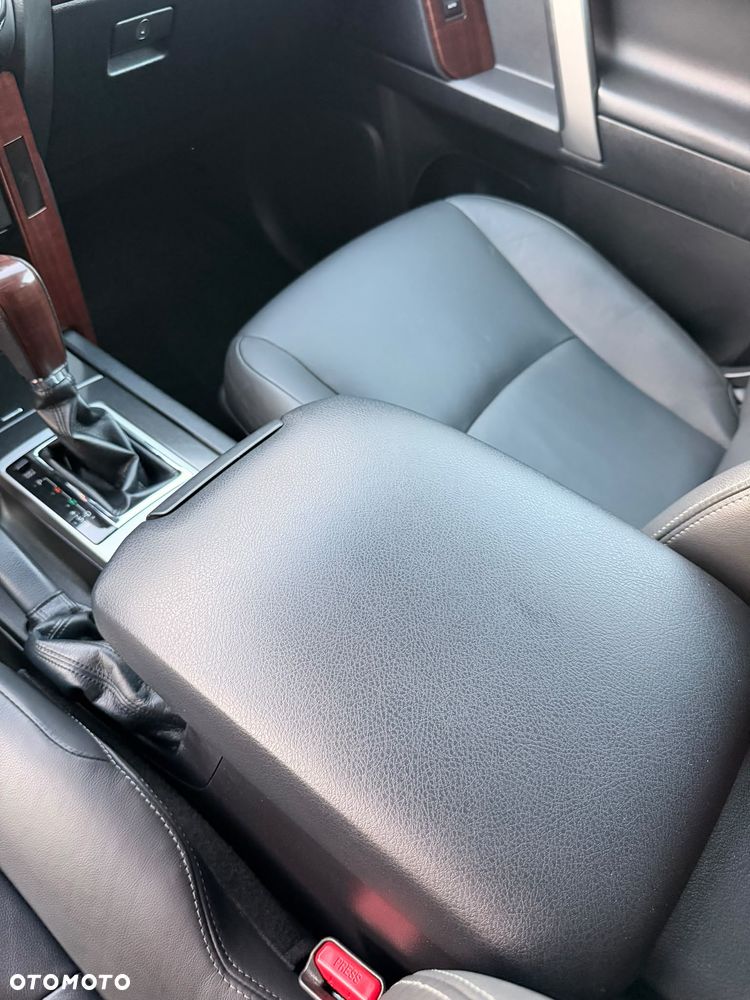 Toyota Land Cruiser 3.0 D-4D Automatik Executive - 18