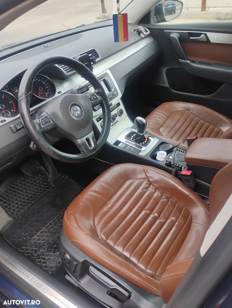 VOLKSWAGEN Passat 2012 — imagine 4