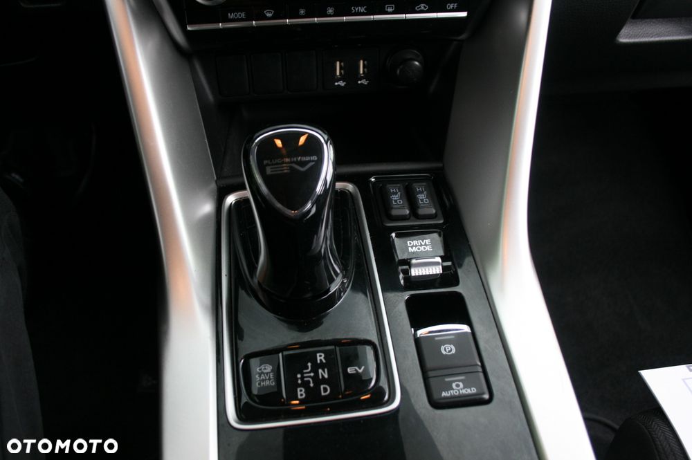 Mitsubishi Eclipse Cross 4WD Basis - 21