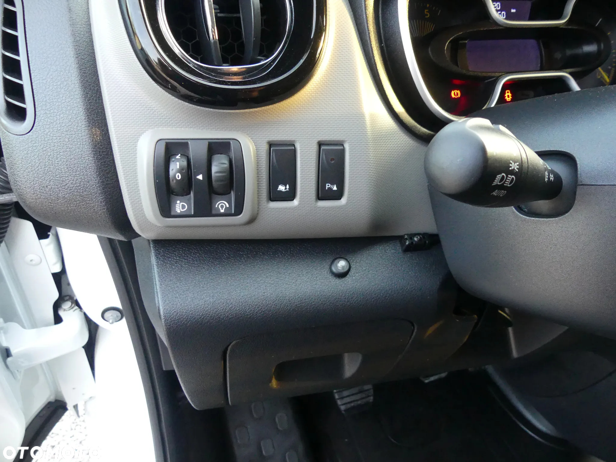 Renault TRAFIC - 11