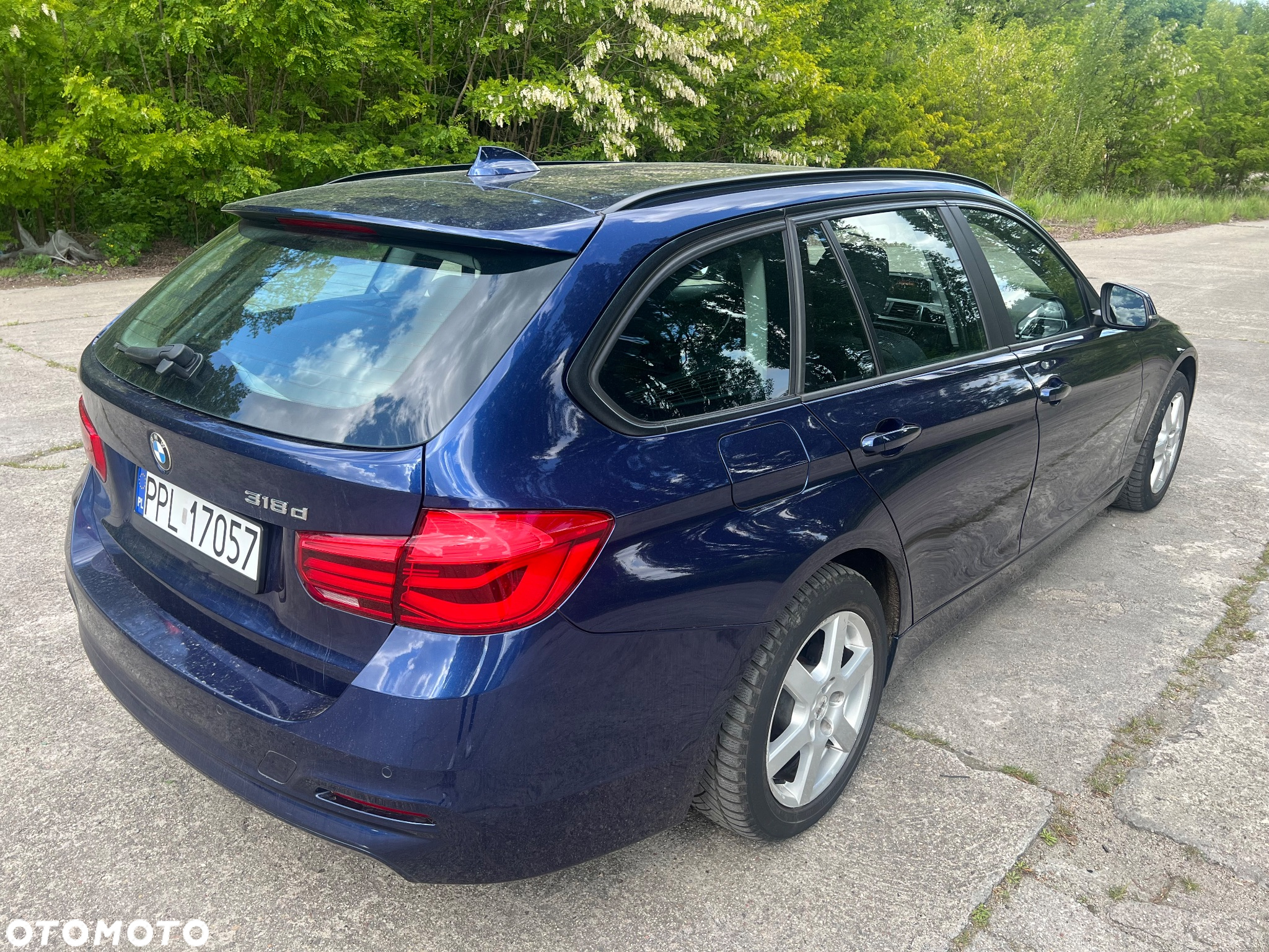 BMW Seria 3 318d - 10