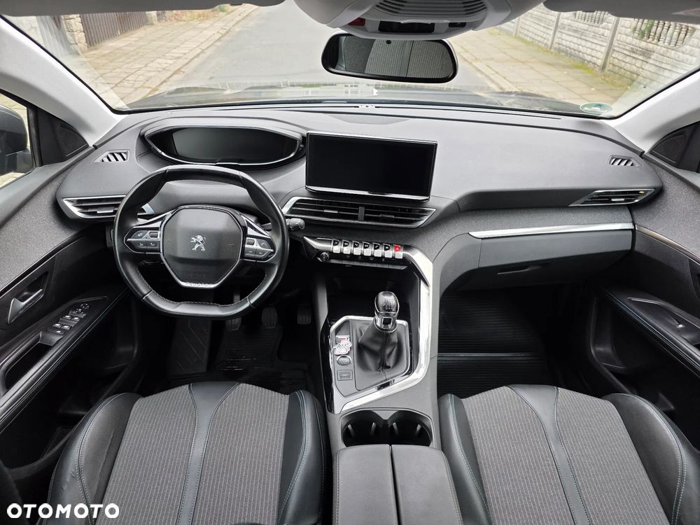 Peugeot 5008 BlueHDI 130 Allure - 27