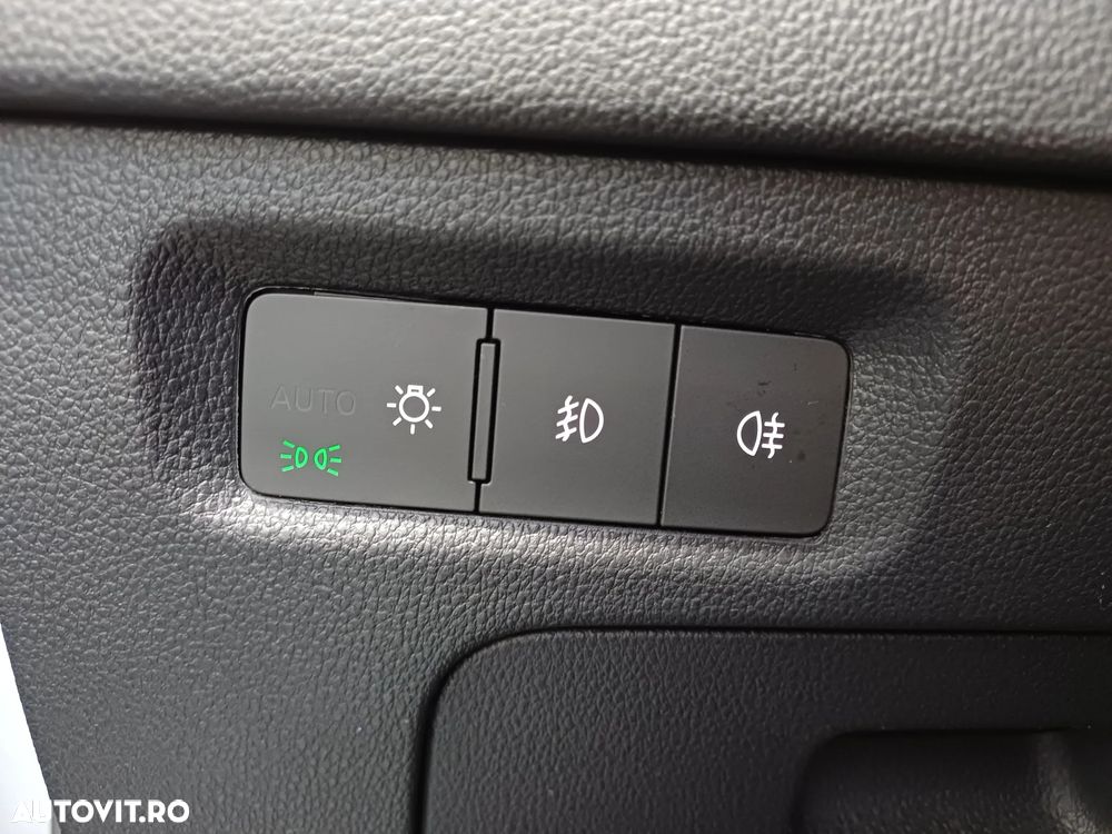 Skoda Octavia 2.0 TDI DSG Style - 11