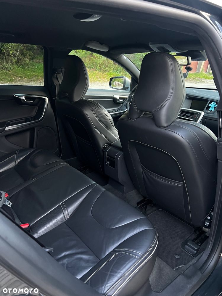 Volvo V60 - 16