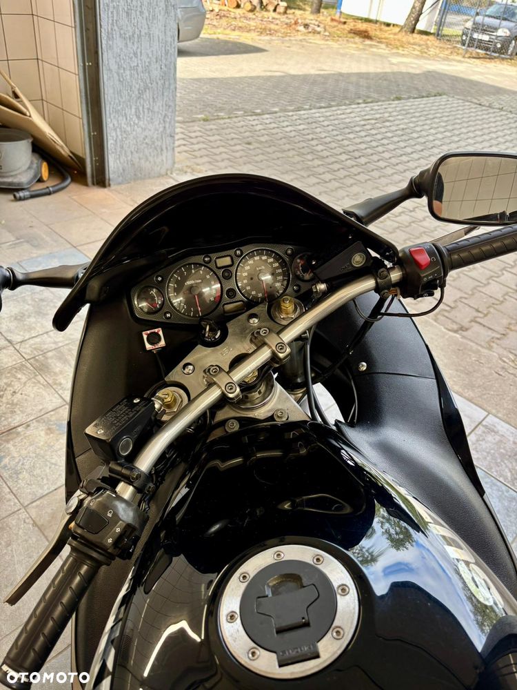 Suzuki Hayabusa - 9
