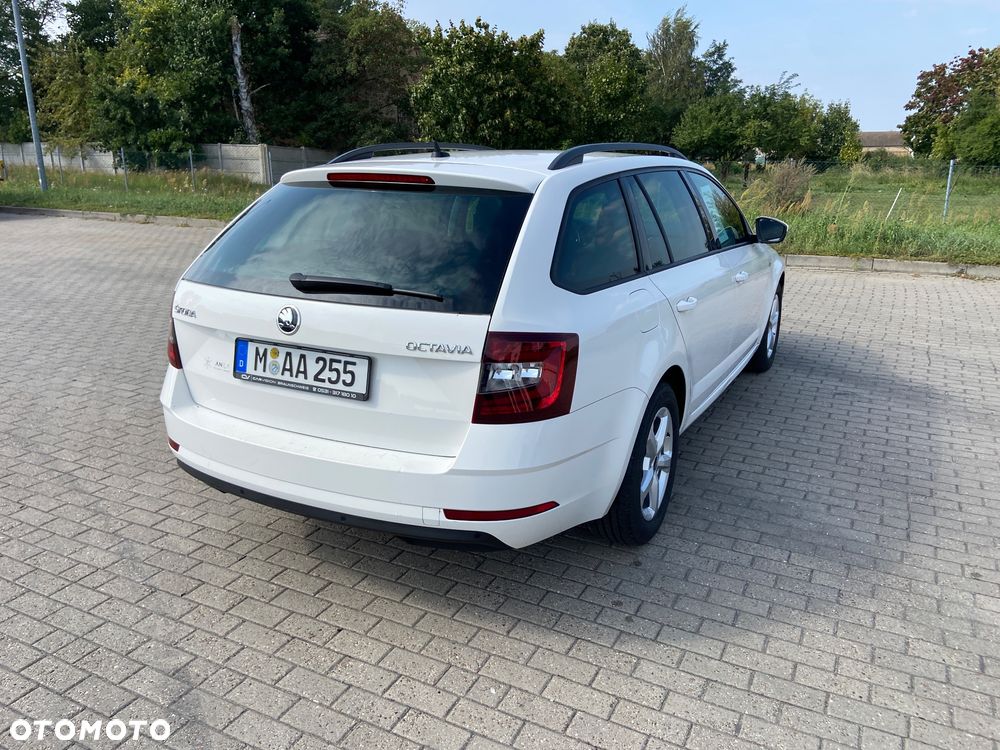 Skoda Octavia 1.6 TDI DSG Soleil - 15