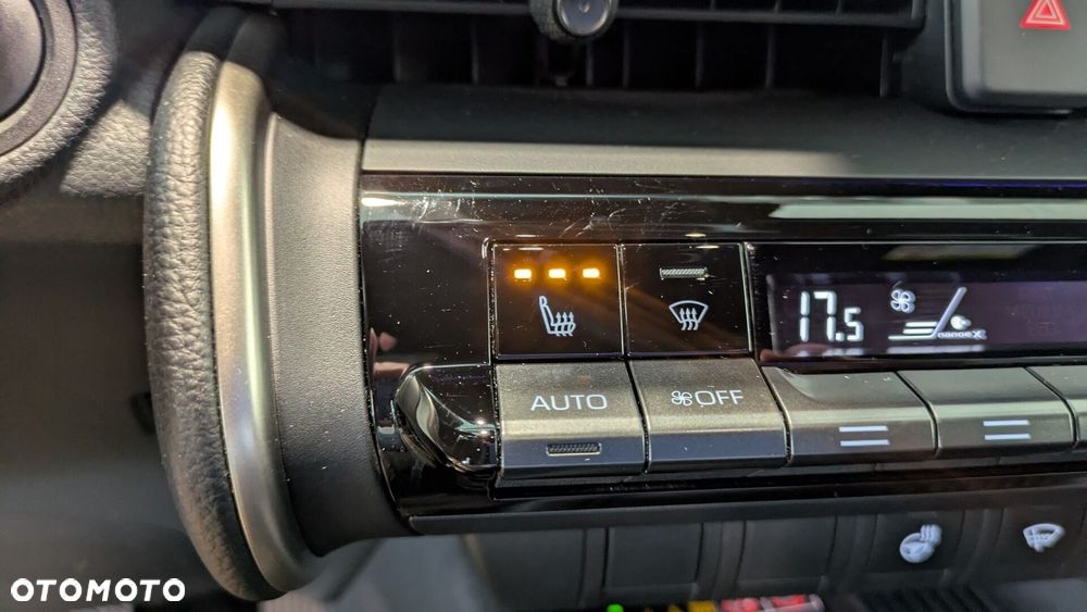 Toyota C-HR - 15