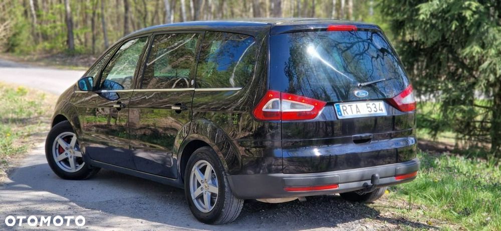 Ford Galaxy - 10