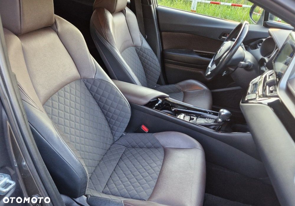 Toyota C-HR 1.8 Hybrid Prestige - 29