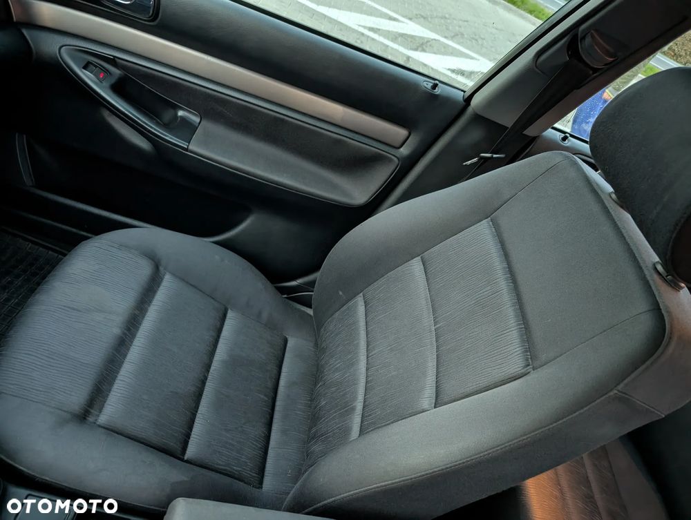 Audi A4 Limousine - 18