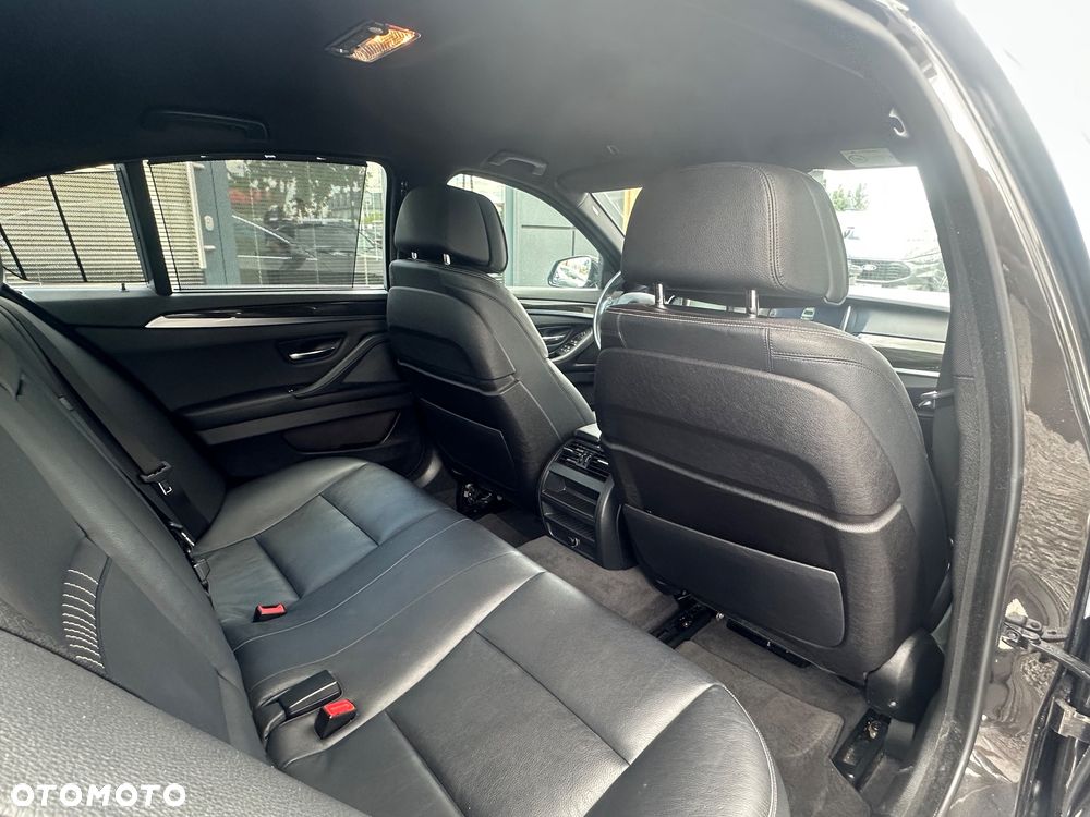 BMW Seria 5 520i Luxury Line - 41